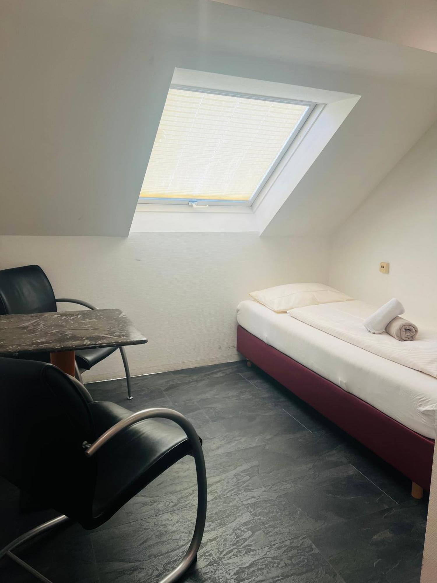 Hotel Am Malerwinkel Вертгейм Экстерьер фото